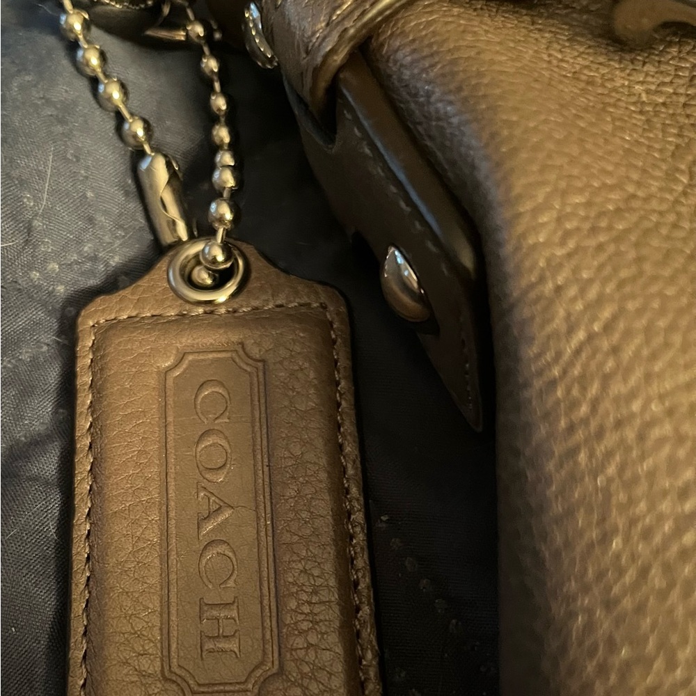 Coach purse - Picture 5 of 6